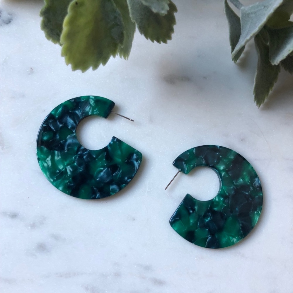 The Sage - Emerald Resin Hoops - Picture 2 of 3